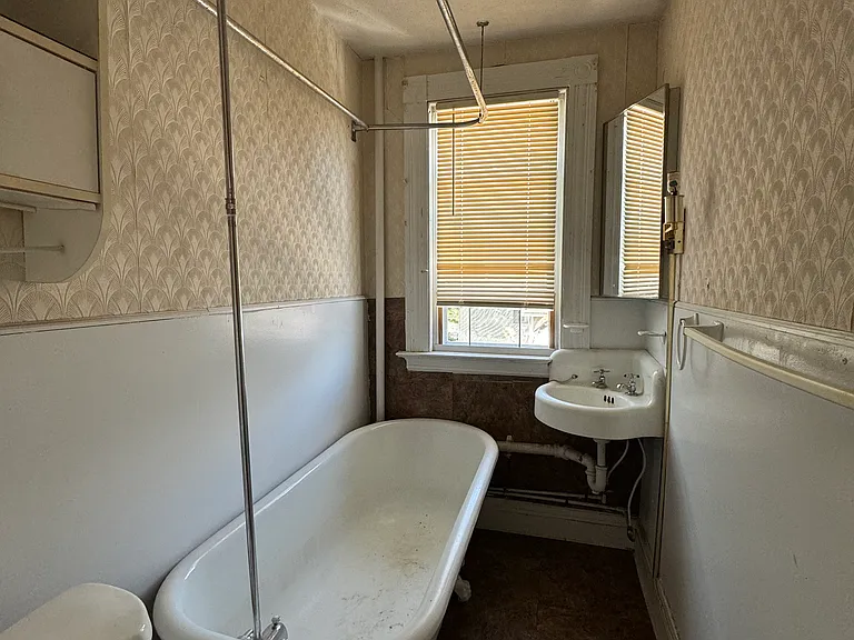 624 Dixwell Ave #3 — Photo 9