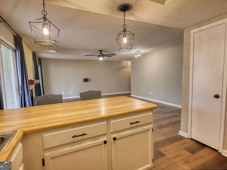 11 Doranne Ct SE #11 — Photo 16