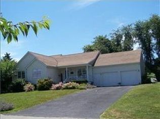 21 De Arruda Ter, Portsmouth, RI 02871