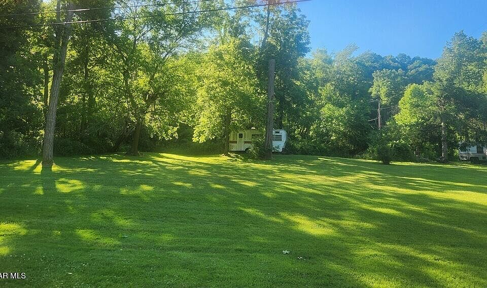 1st image of 0 E View St