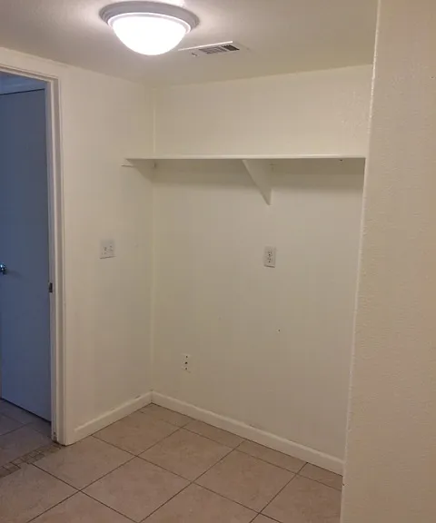 2328 S Fallbrook Dr — Photo 49