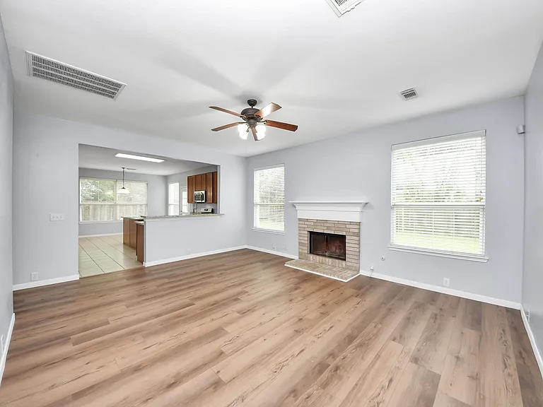 9002 Sundown Dr — Photo 17