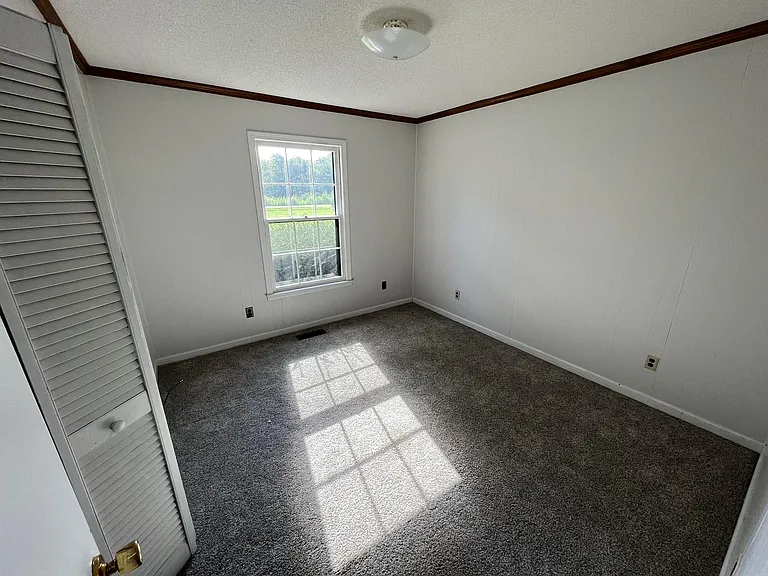 1060 E Martin Ln — Photo 6