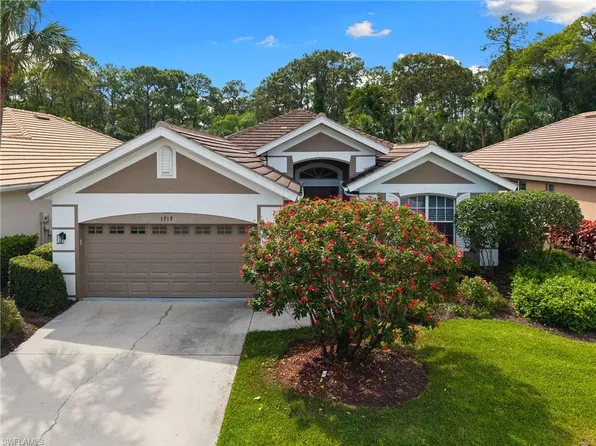 1717 Winding Oaks WAY, NAPLES, FL 34109