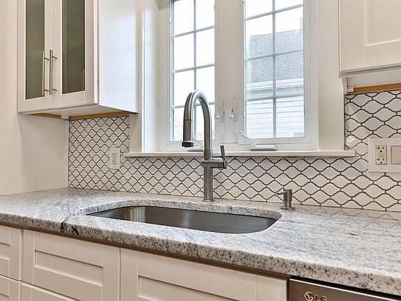 4th image of 37 Mountain Ave #1