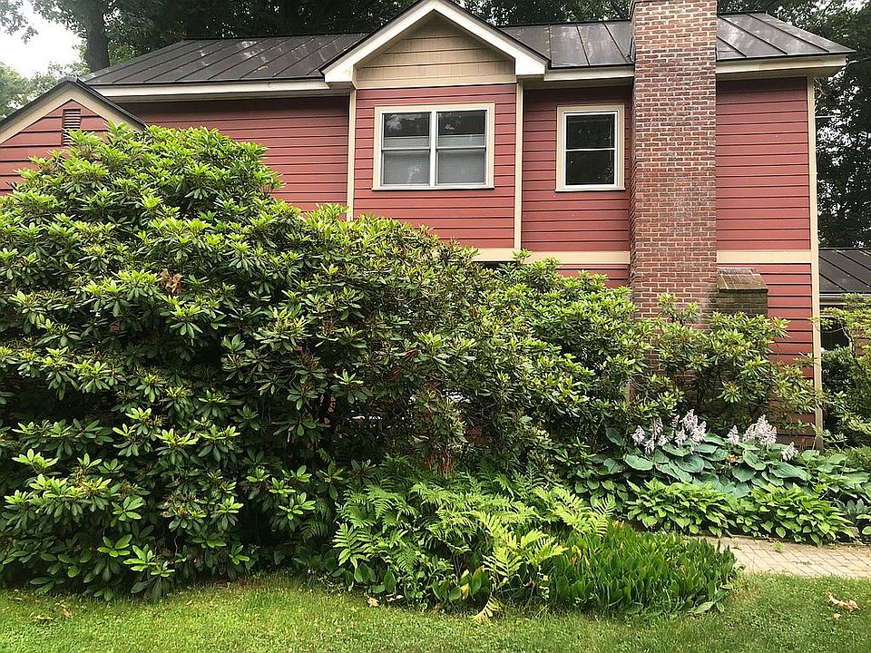 2nd image of 95 Glen Rd