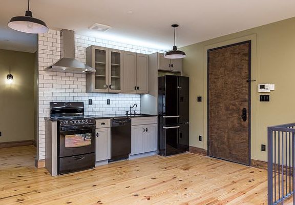 5th image of 45 Newel St #1L