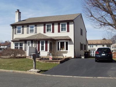 3 Cobblestone Dr, Horsham, PA, 19044