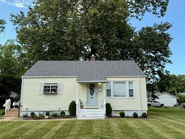 205 E Emily St, Freeburg, IL 62243