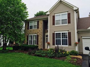 153 Caledonian Ave, Sugar Grove, IL 60554