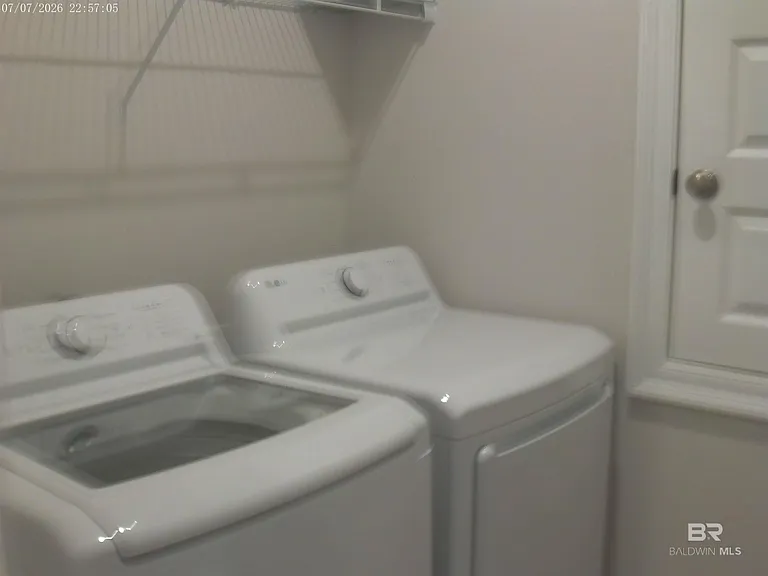 1069 Hayward Loop — Photo 10