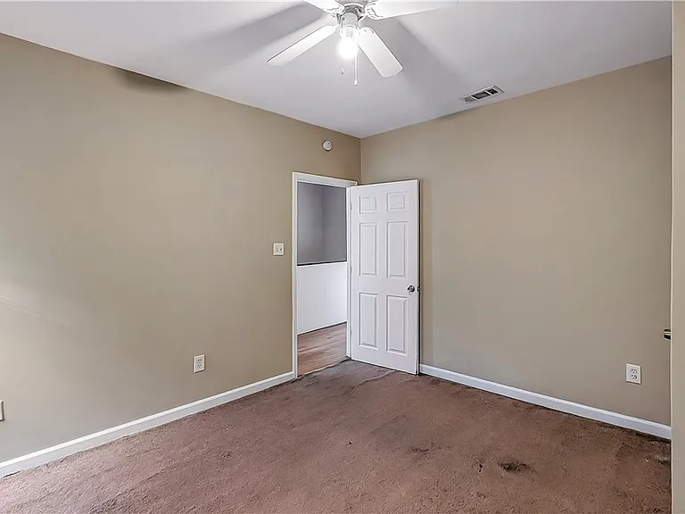 615 Price St — Photo 21