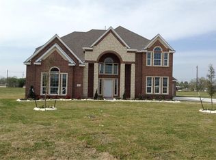 6319 Sundown Ln, Baytown, TX 77523