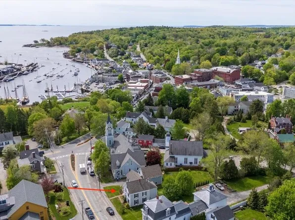 6 Mountain Street, Camden, ME 04843