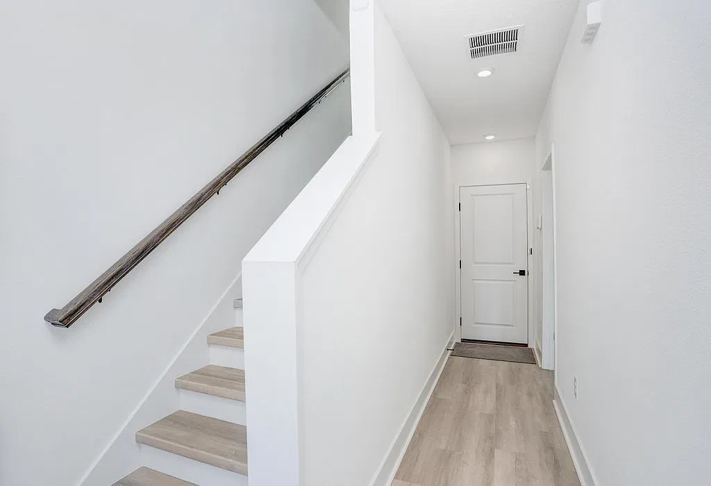 3 bed, 2238 sqft, $5,000 — Photo 4
