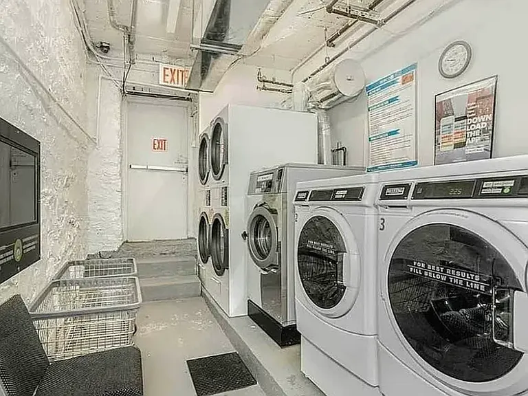 225 Bennett Ave #6P — Photo 1