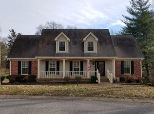 102 Stark Knob Rd, Hendersonville, TN 37075