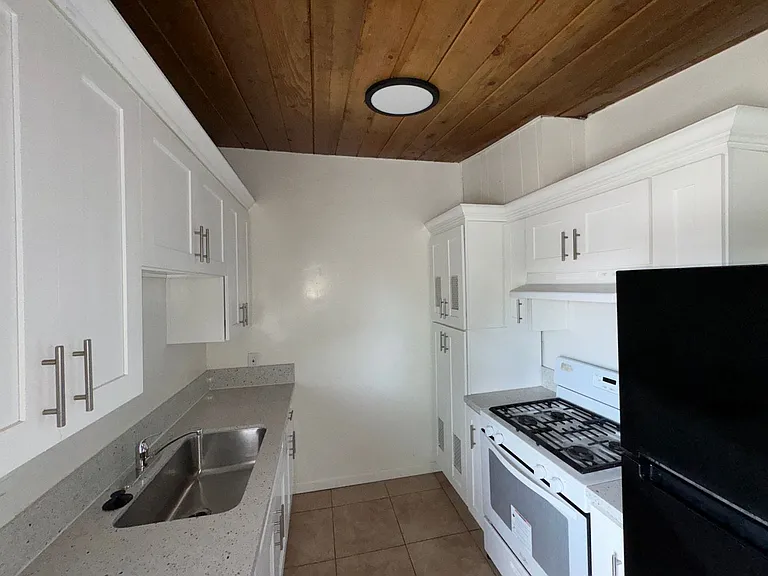 757 Grand Ave — Photo 21