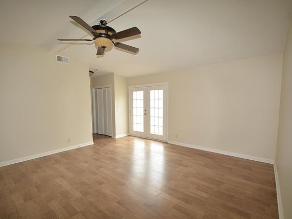 5th image of 3013 Casa Dr