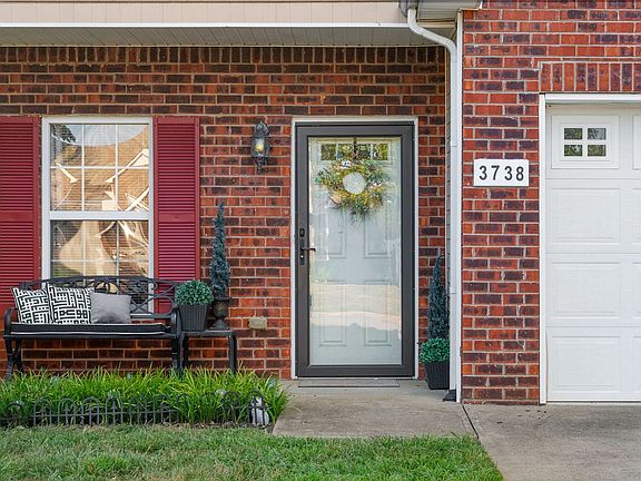 3rd image of 3738 Meadow Ridge Ln