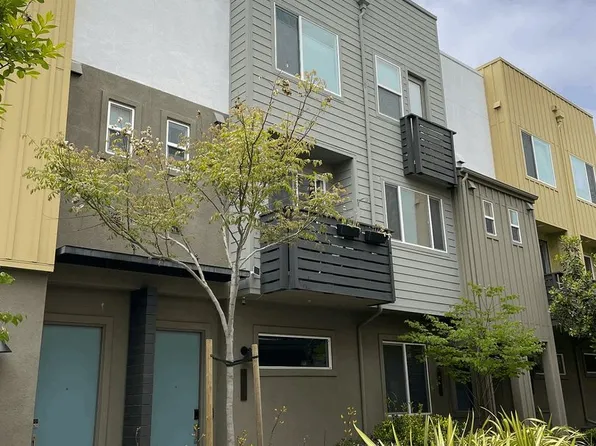 160 Uptown Cir, Oakland, CA 94607