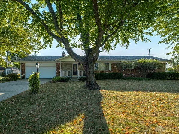 2250 Banyon Dr, Dayton, OH 45431