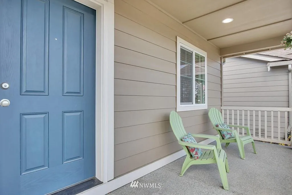 3 bed, 1418 sqft, $3,500 — Photo 3