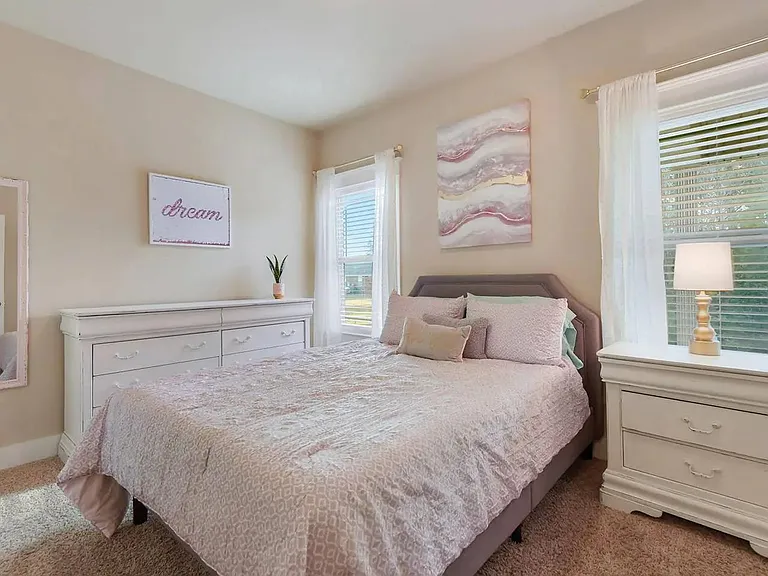 12001 Poplar Dr — Photo 2