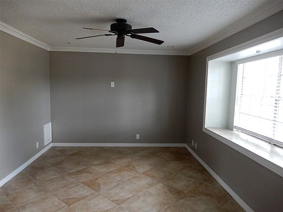 3rd image of 11002 Hammerly Blvd APT 21