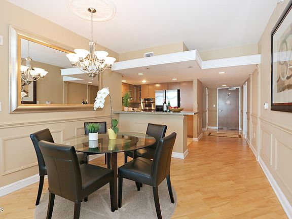 4th image of 13700 Marina Pointe Dr Unit 602