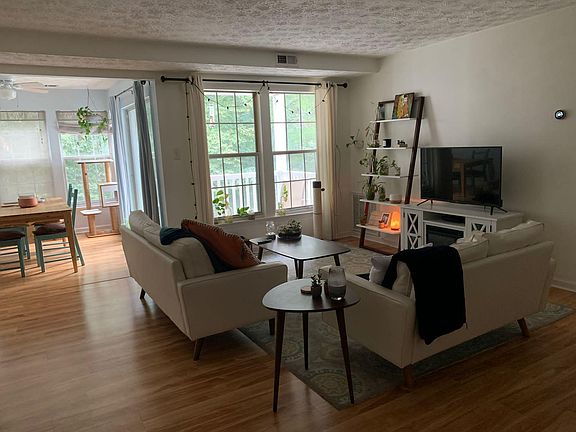 4th image of 660 Southern Hills Dr #660