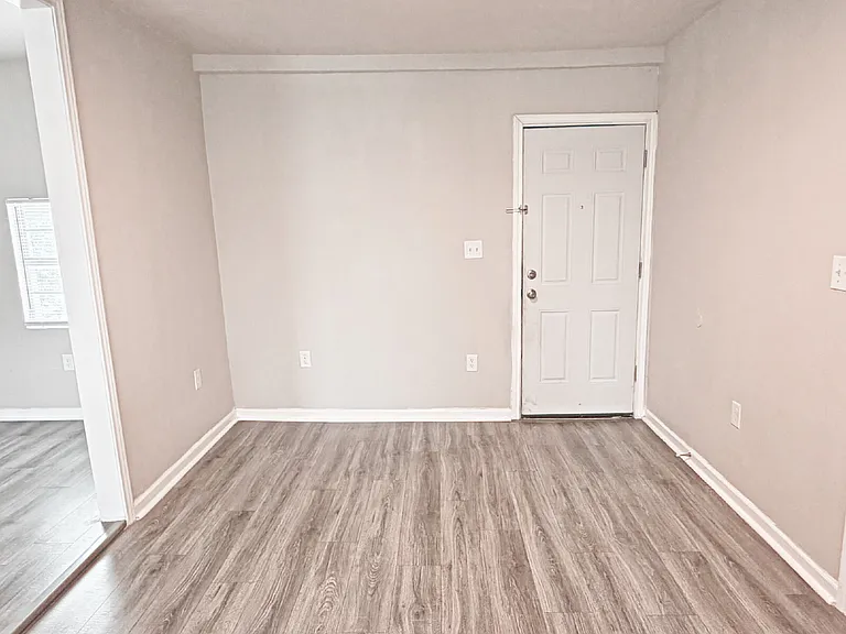 232 Cornell Ave #202 — Photo 3