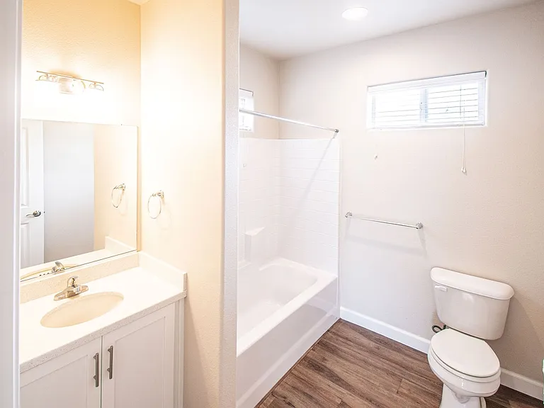 Alder Creek Apartments — Photo 61