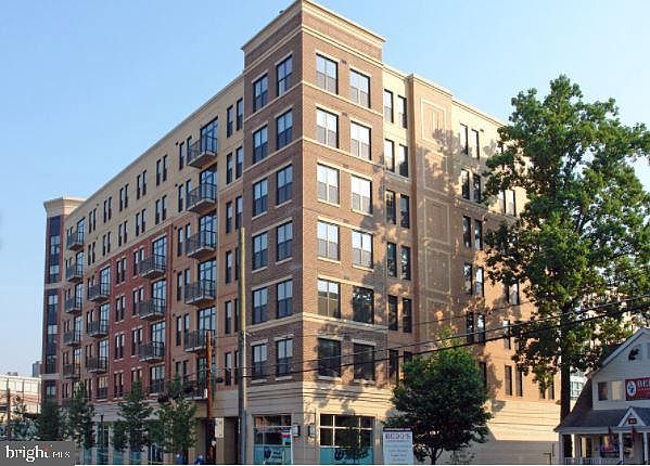 1st image of 444 W Broad St Unit 605