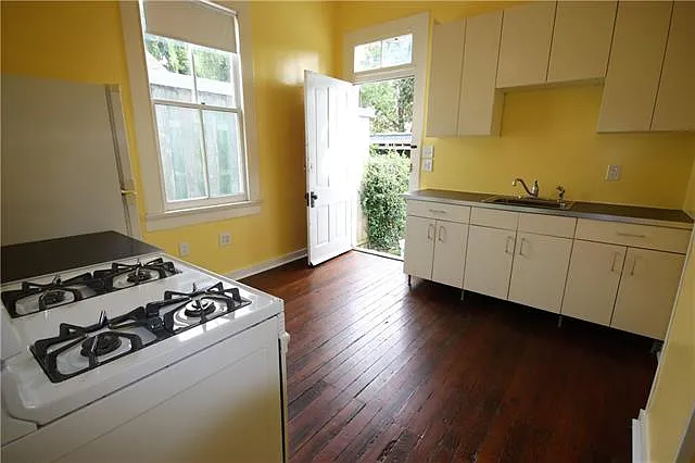 6036 Annunciation St — Photo 9