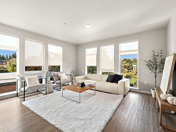 5th image of 1085 103rd Ave NE #227