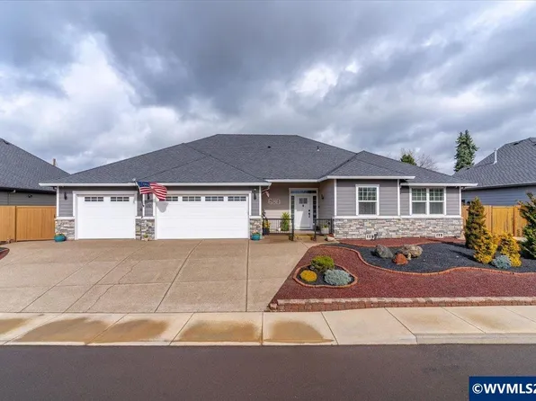 680 NW 11th Ave, Canby, OR 97013