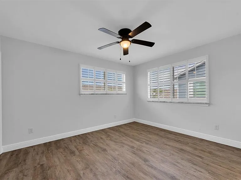 802 Hidden Harbour Dr — Photo 36