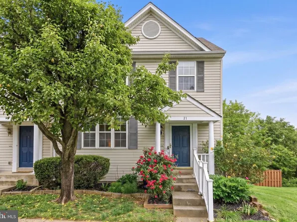 21 Sire Way, Warrenton, VA 20186