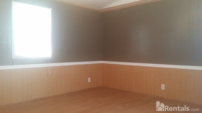 2nd image of 807 Eastwood Cir Lot 65