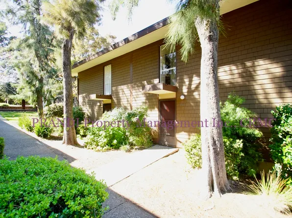 134 Surrey Ln, San Rafael, CA 94903