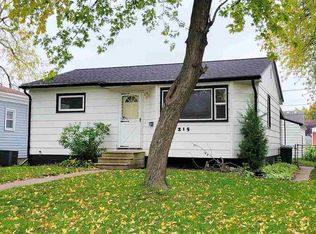 215 Harwood Ave, Waterloo, IA 50701