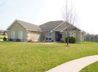 1800 Lyman Ct, Columbia, MO 65203