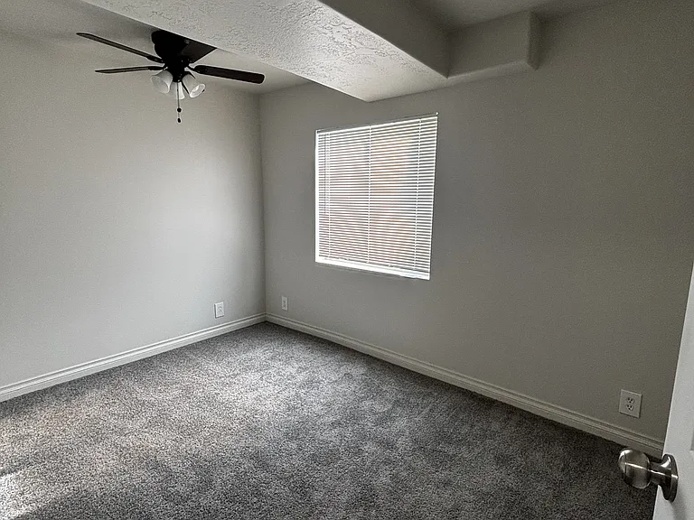 4815 E Levi Ln — Photo 14