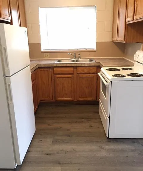 960 E 4th Ave #6 — Photo 4