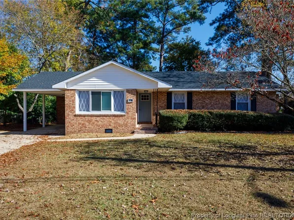 1865 Ashton Rd, Fayetteville, NC 28304