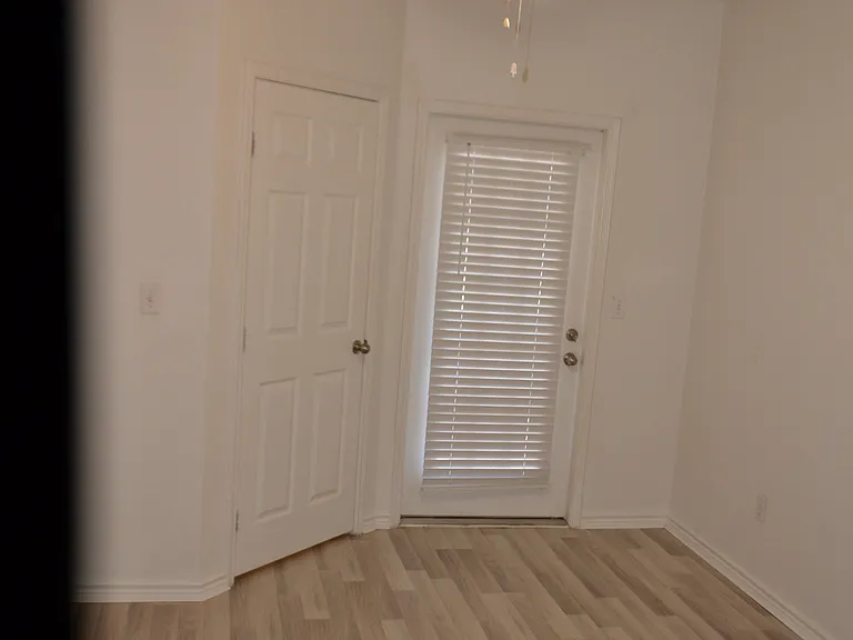 4323 Bayside Village Dr — Photo 7