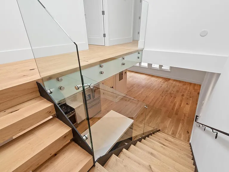 807 Treat Ave — Photo 11