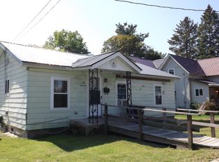 14 John St, Ticonderoga, NY 12883