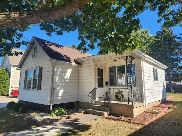 1225 South 21st STREET, Manitowoc, WI 54220